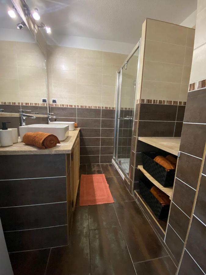 Apartment - Free Parking - Pool *