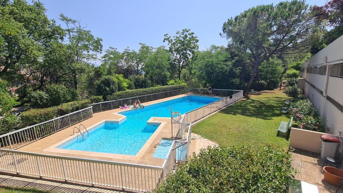 - Free Parking - Pool Apartment Grasse