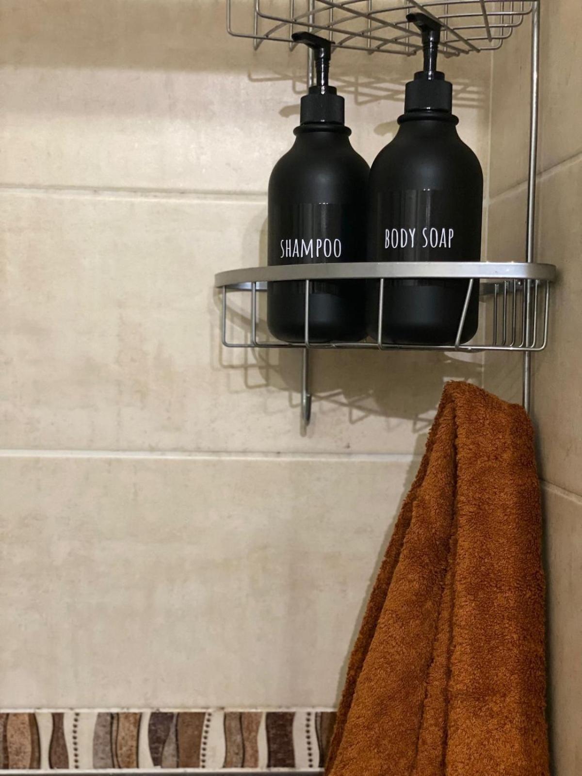 - Free Parking - Pool Apartment