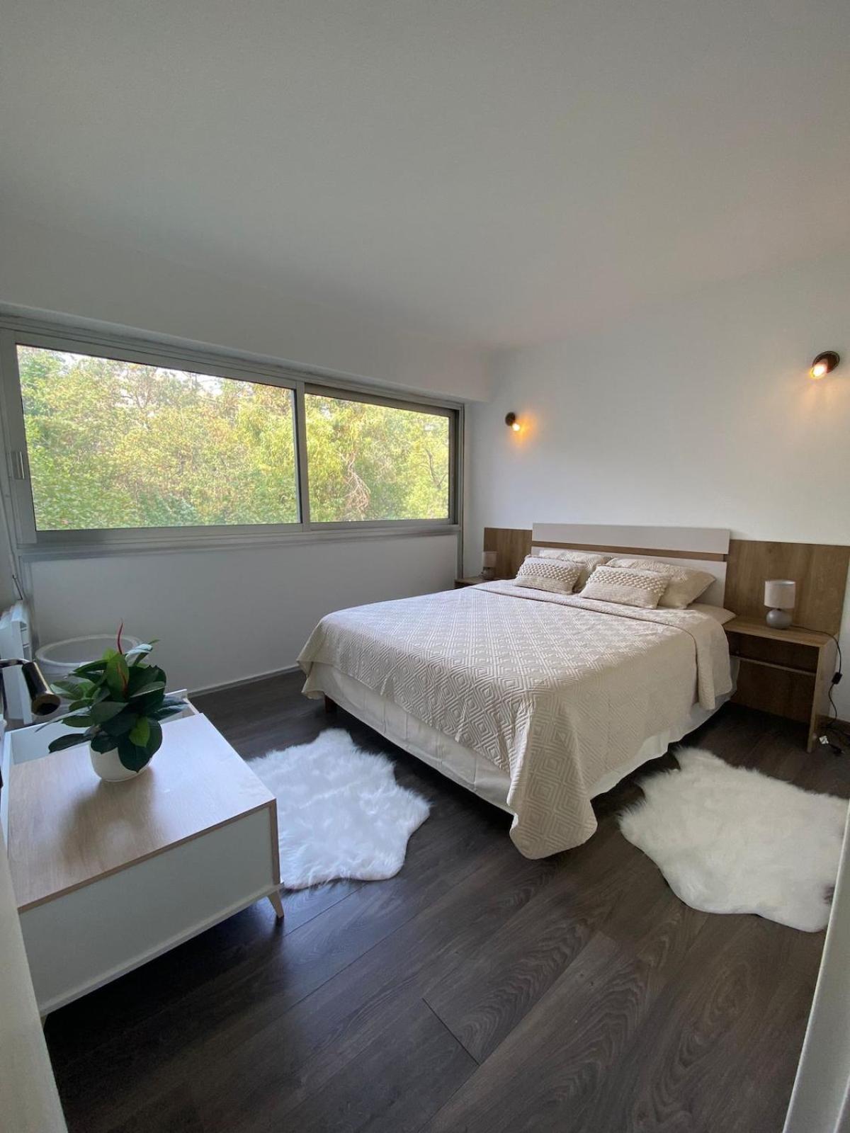 - Free Parking - Pool Apartment *