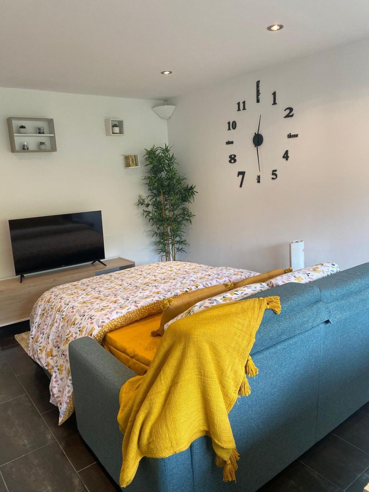 Apartment - Free Parking - Pool Grasse